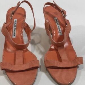 NEW!! Manolo Blahnik Women's Orange Patent Leather Sandals Size 39